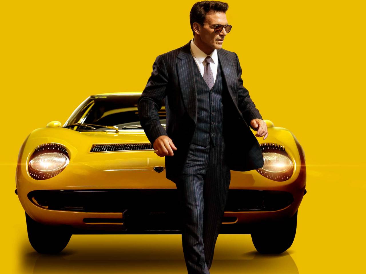 Cartaz do filme "Lamborghini" , que conta a histria do fundador da marca italiana rival da Ferrari