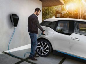 BMW explica 7 dúvidas recorrentes sobre carros elétricos