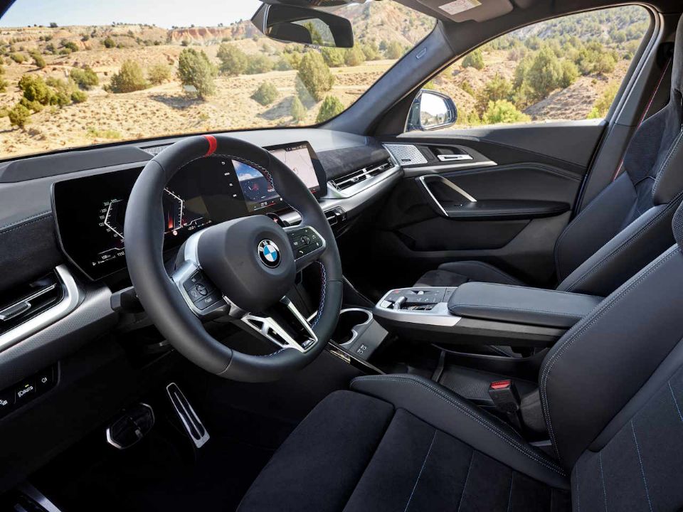 BMWX2 2024 - volante