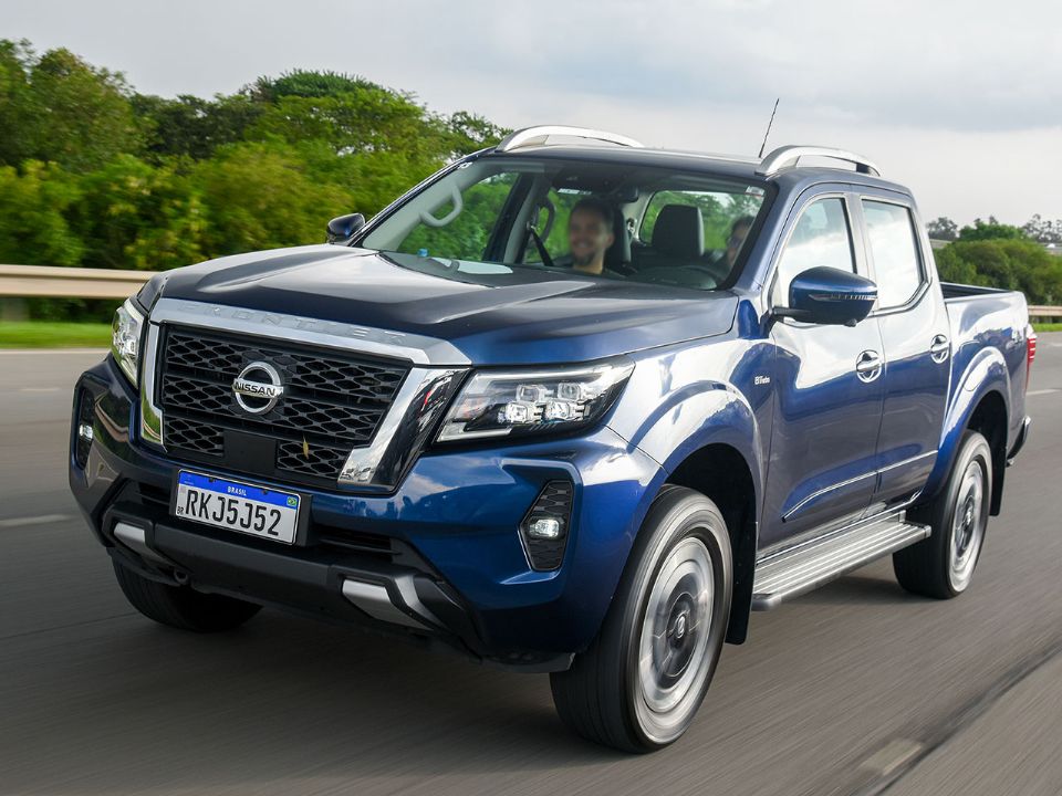 NissanFrontier 2024 - ngulo frontal
