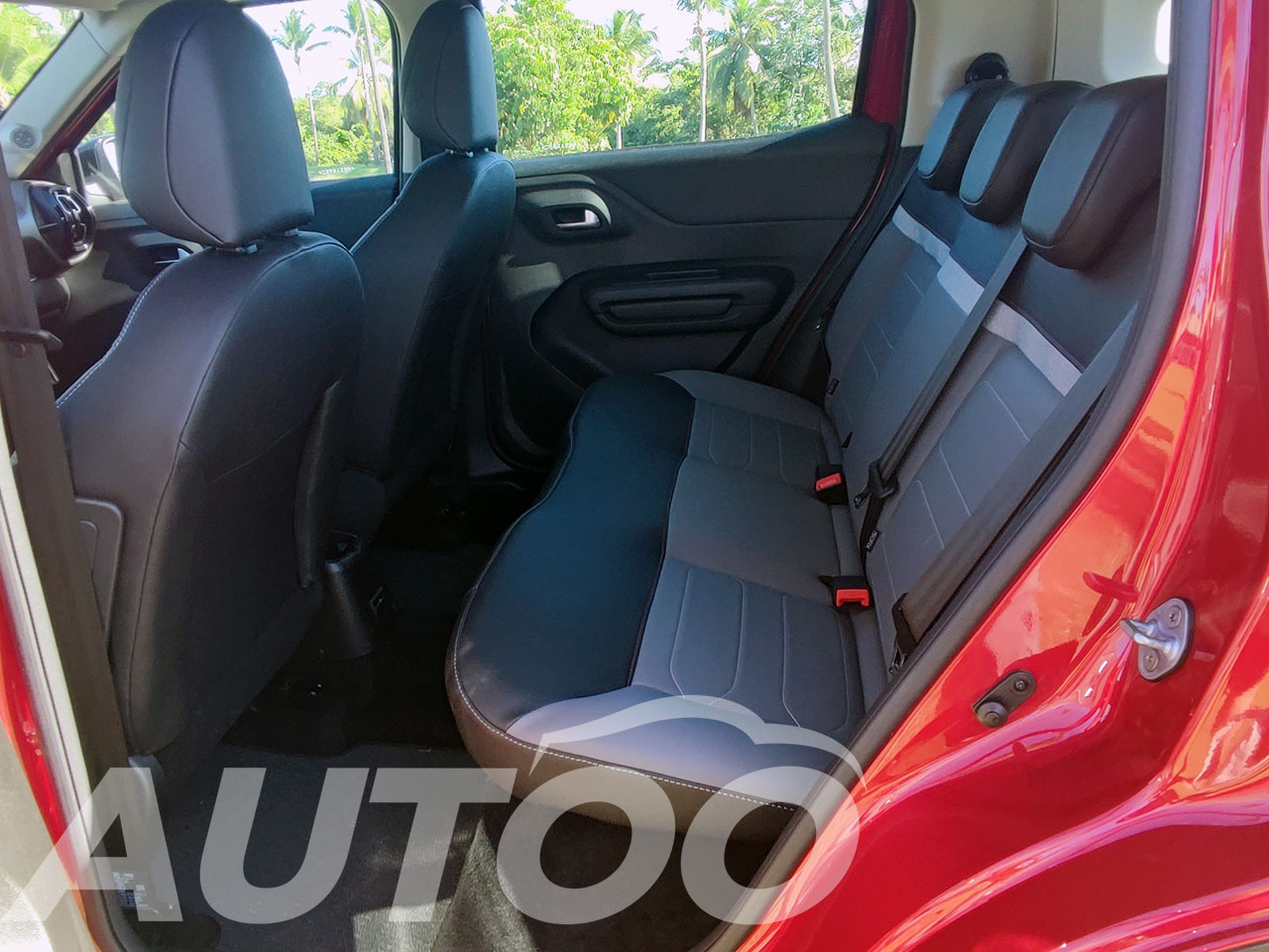 Citro�n�C3 Aircross - Foto 29 de 38 - 1600 x 1200 pixels2024 - bancos traseiros