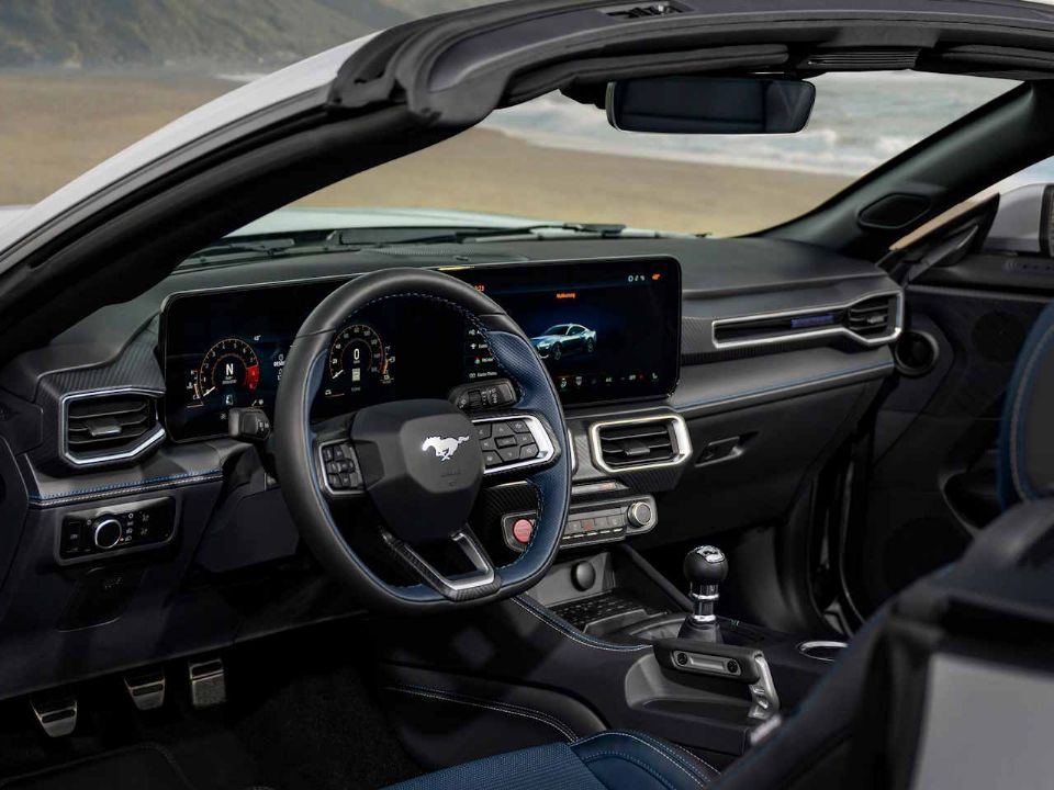 Ford�Mustang 2024 - volante