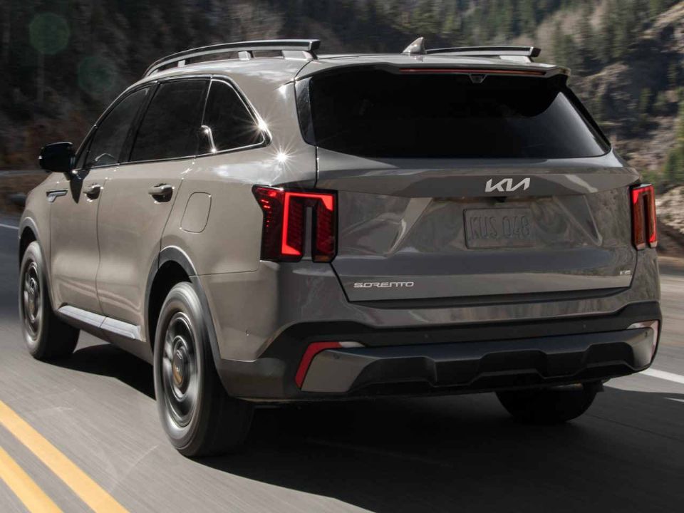 Kia�Sorento 2024 - �ngulo traseiro