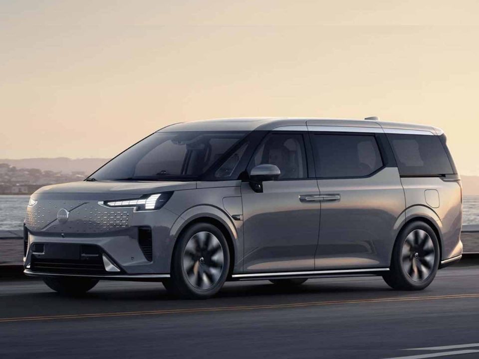 Volvo�EM90 2024 - �ngulo frontal