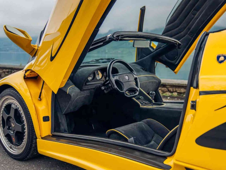 Lamborghini Diablo SV Roadster