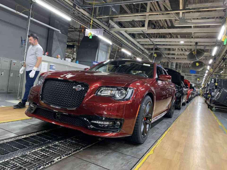 Chrysler�300 2024 - �ngulo frontal