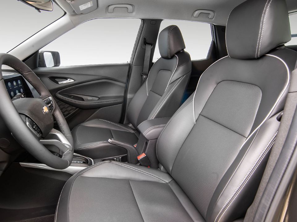 Chevrolet�Montana 2023 - bancos dianteiros
