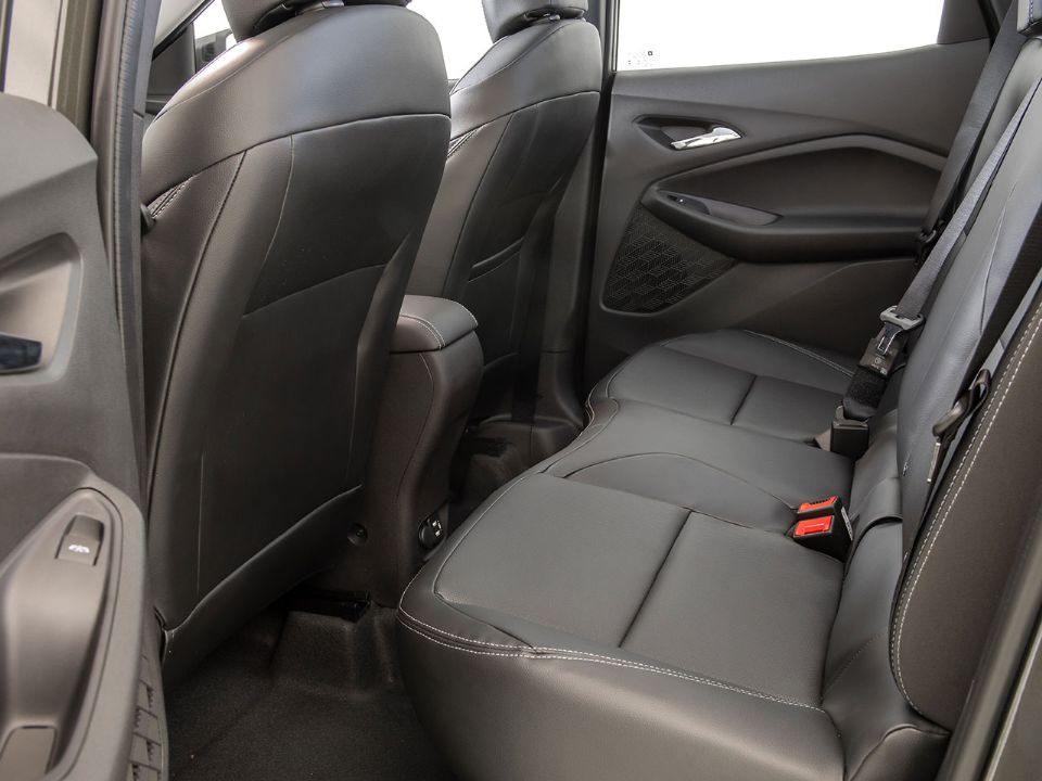 Chevrolet�Montana 2023 - bancos traseiros