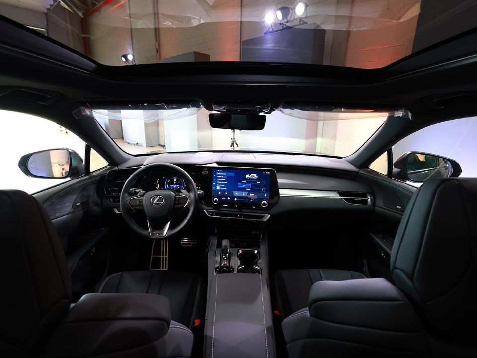 Lexus�RX 2023 - painel