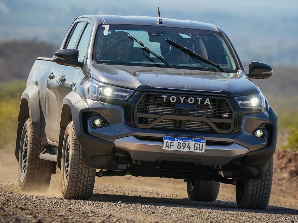 Toyota�Hilux 2023 - �ngulo frontal