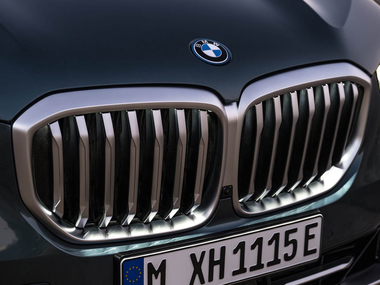 BMWX5 2024 - grade frontal