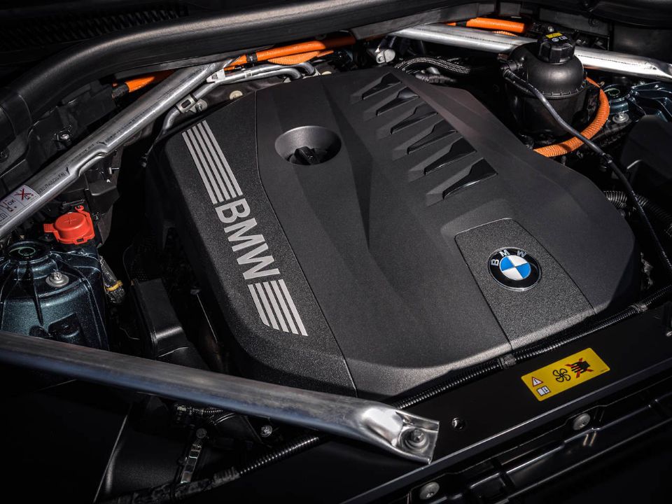 BMWX5 2024 - motor