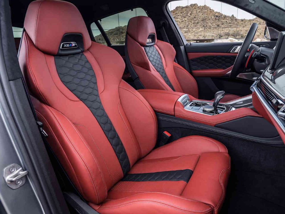 BMW�X6 2024 - bancos dianteiros