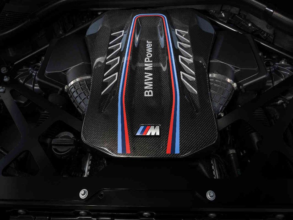 BMWX6 2024 - motor