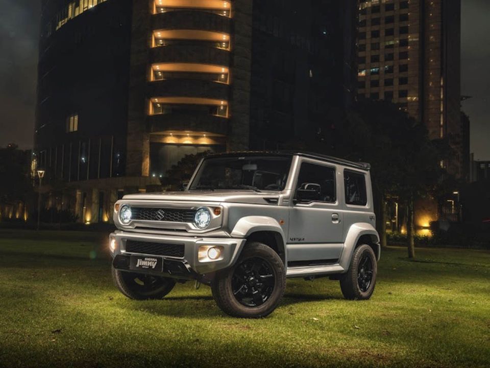 Suzuki�Jimny Sierra 2024 - �ngulo frontal