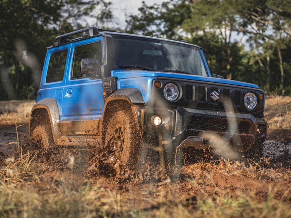 Suzuki�Jimny Sierra 2024 - �ngulo frontal