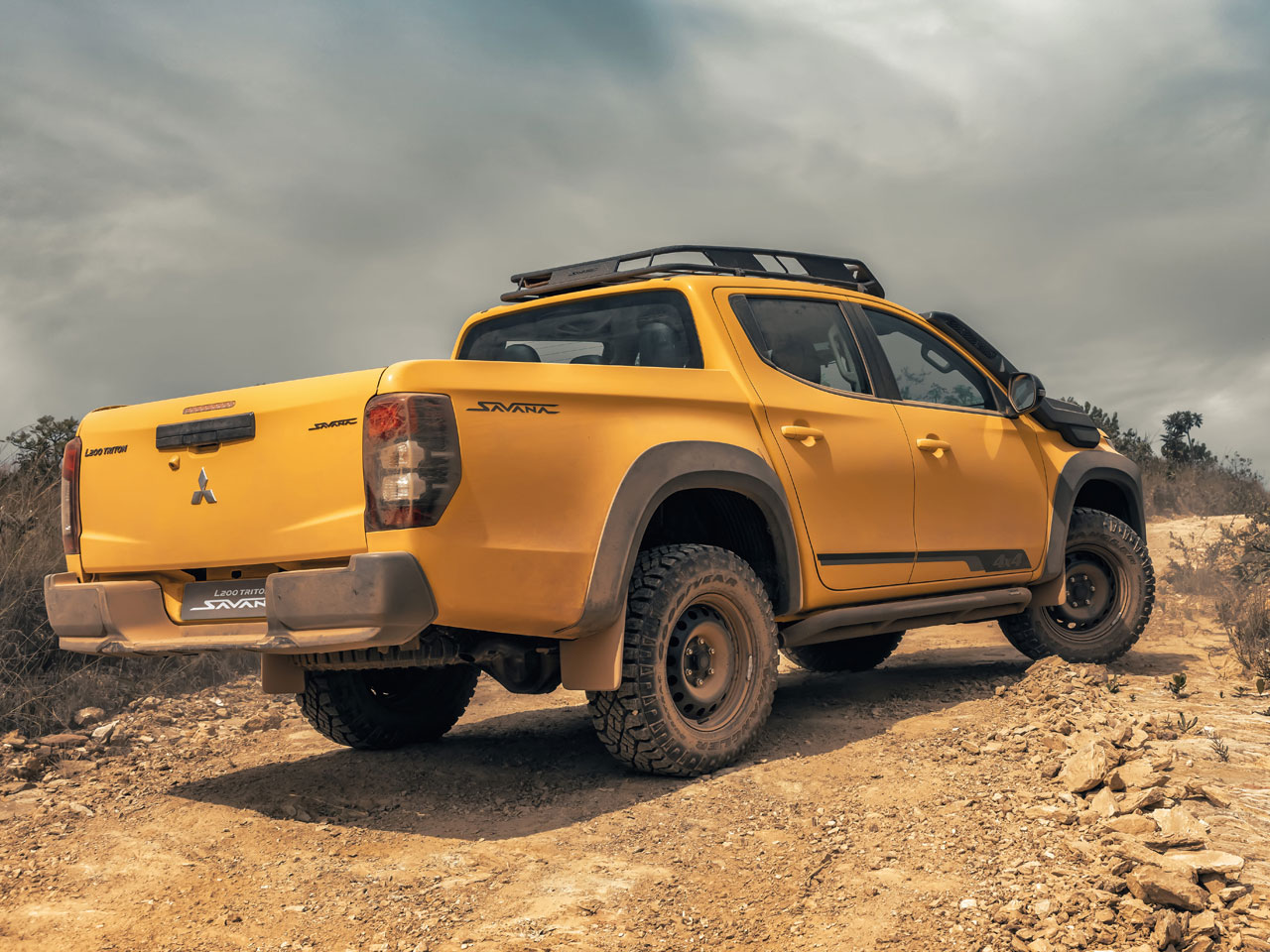 Mitsubishi�L200 Triton 2024 - �ngulo traseiro