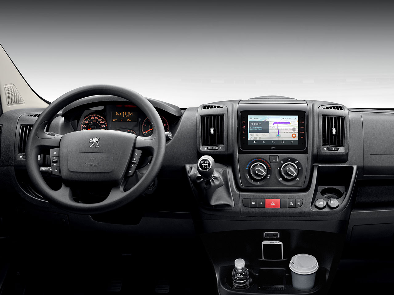 Peugeot�Boxer - Foto 3 de 7 - 1600 x 1200 pixels2024 - painel