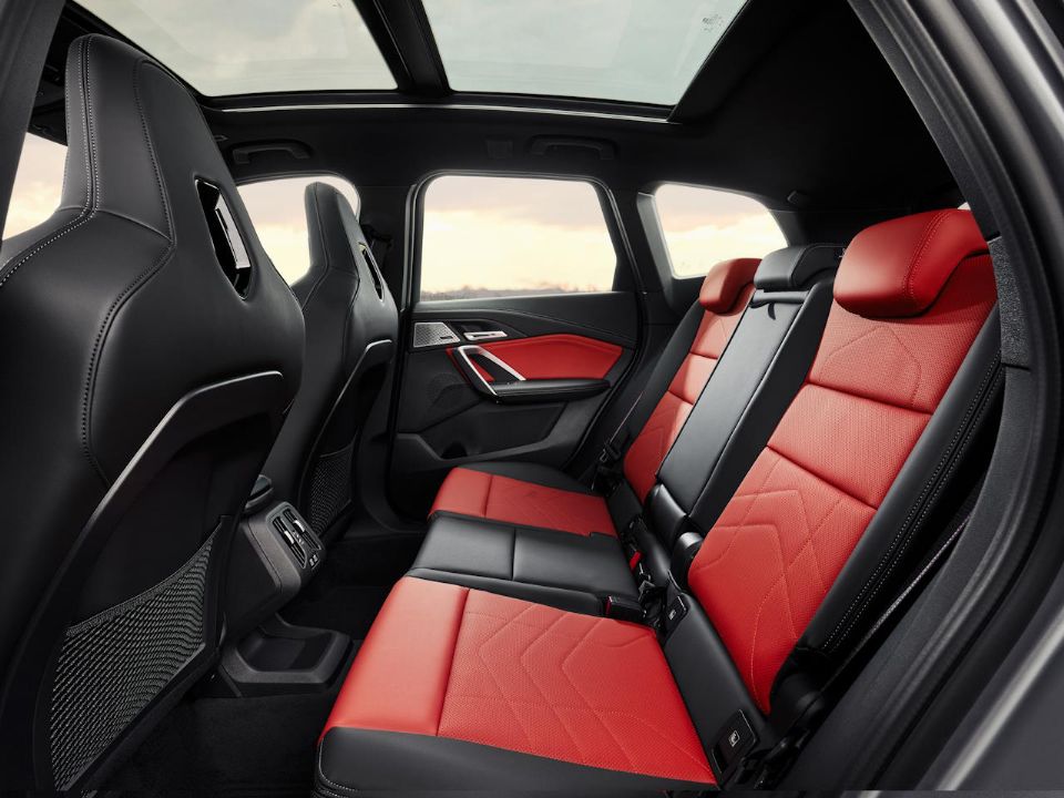 BMW�X1 2024 - bancos traseiros