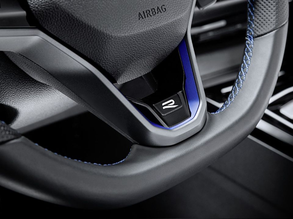 Volkswagen�Golf 2024 - volante