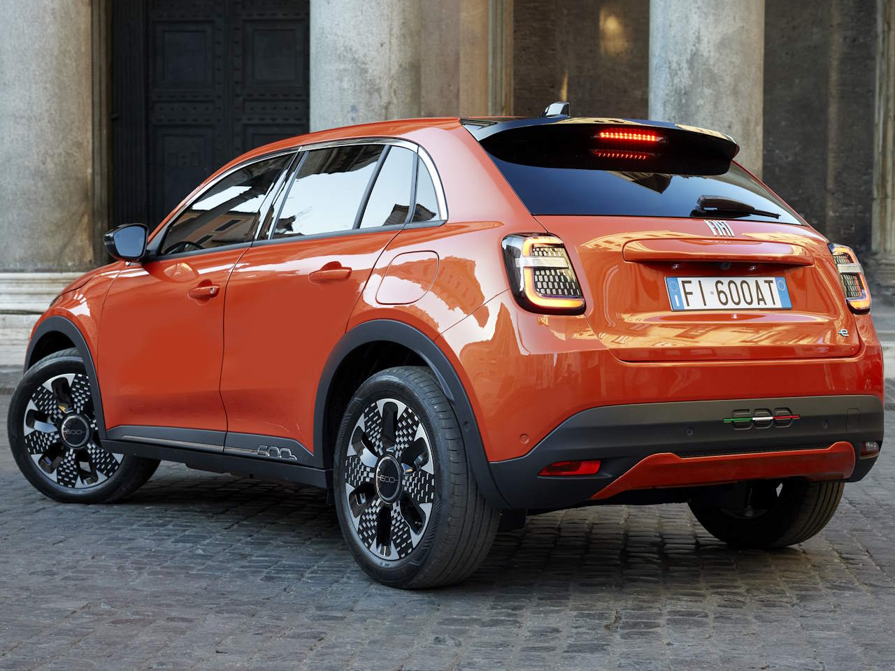 Fiat�600 2024 - �ngulo traseiro