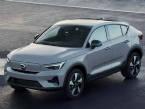 Volvo C40 e XC40 ganham vers�o  de entrada e s�o vendidos com pre�os promocionais