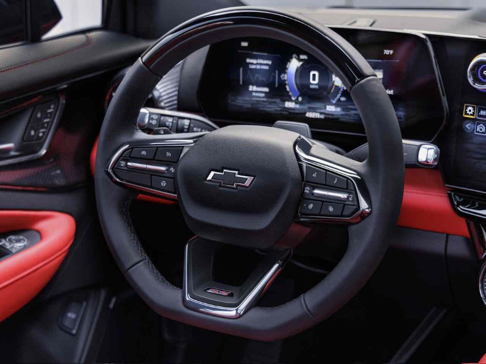 Chevrolet Blazer elétrico chega em 2023 com 530 km de autonomia e versão de  560 cv