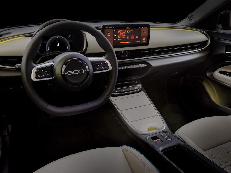 Fiat�600 2024 - console central