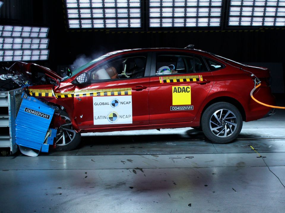 Volkswagen Virtus em teste do Latin NCap