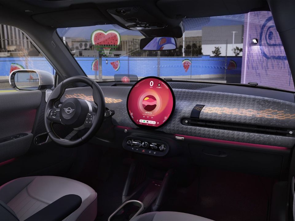 Mini�Hatch 3 portas 2024 - painel