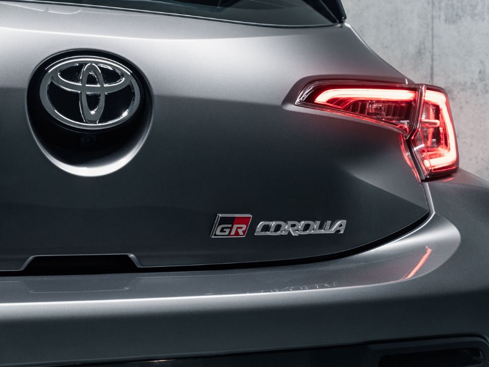 Toyota�Corolla Hatch 2024 - lanternas