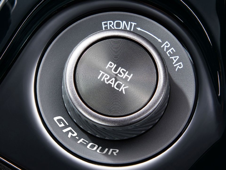 Toyota�Corolla Hatch 2024 - outros