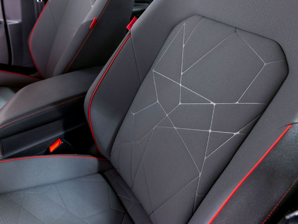 Volkswagen�Jetta 2024 - bancos dianteiros
