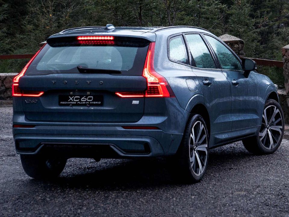 Volvo�XC60 2024 - �ngulo traseiro