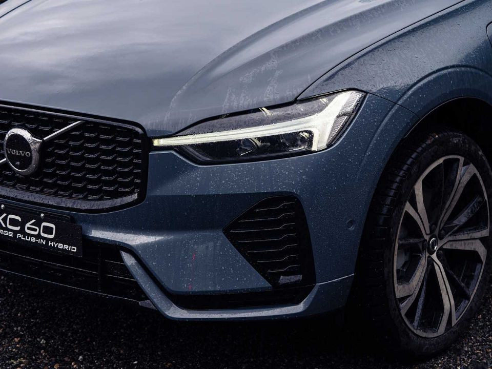 Volvo�XC60 2024 - �ngulo frontal