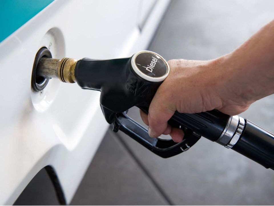 Preço médio nacional do litro do diesel é vendido nos postos a R$ 5,76, segundo dados do Ticket Log