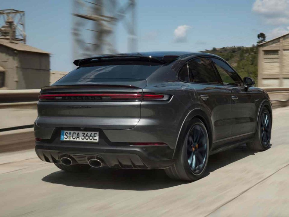 Porsche�Cayenne 2024 - �ngulo traseiro