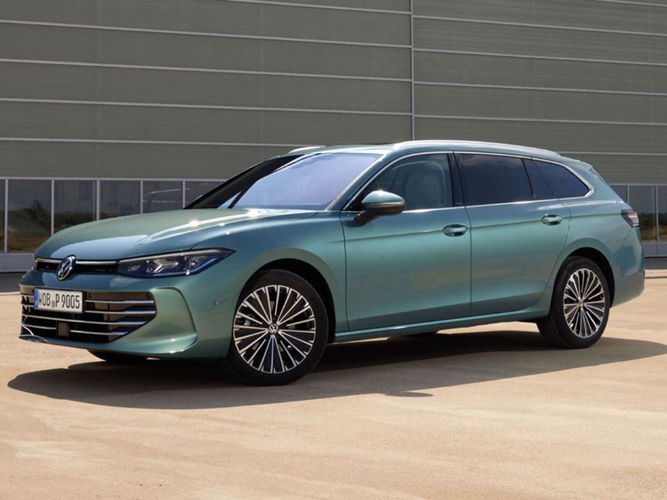 Volkswagen�Passat Variant 2024 - �ngulo frontal