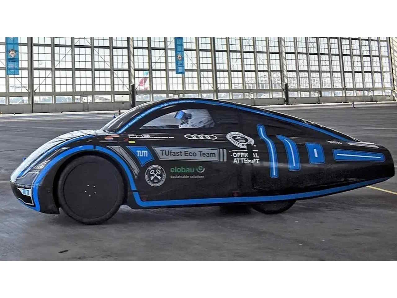 Estudantes desenvolvem carro de corrida elétrico com carregamento mais  rápido do mundo - Folha PE