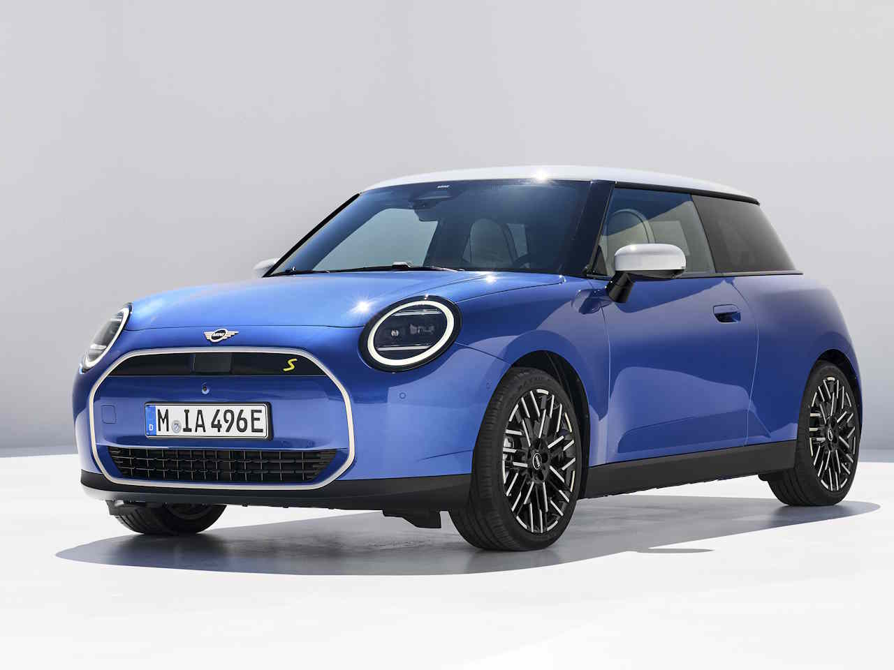 Mini�Hatch 3 portas - Foto 5 de 58 - 1600 x 1200 pixels2024 - �ngulo frontal