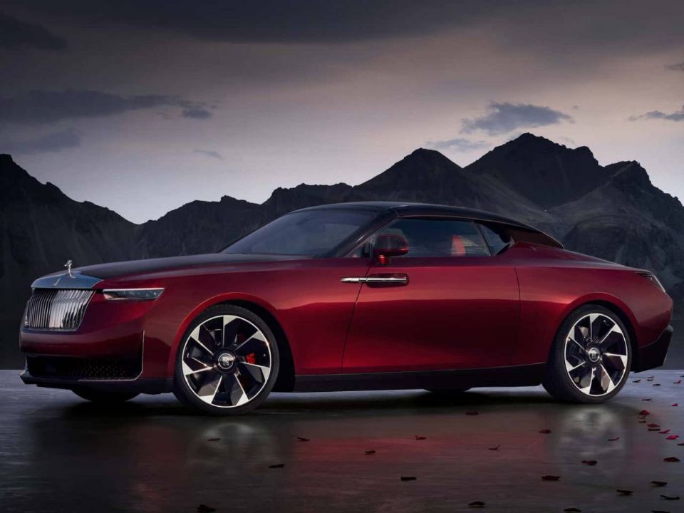 Rolls-Royce La Rose Noire Droptail