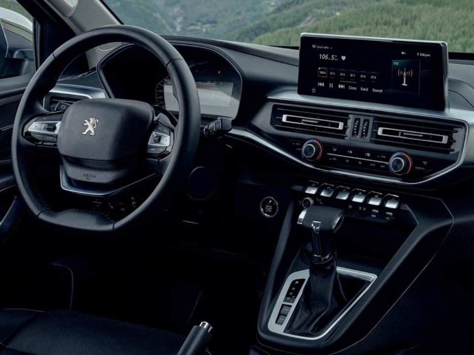 Peugeot Landtrek 2023