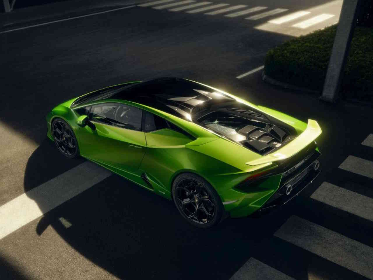 LamborghiniHuracan 2023 - ngulo traseiro