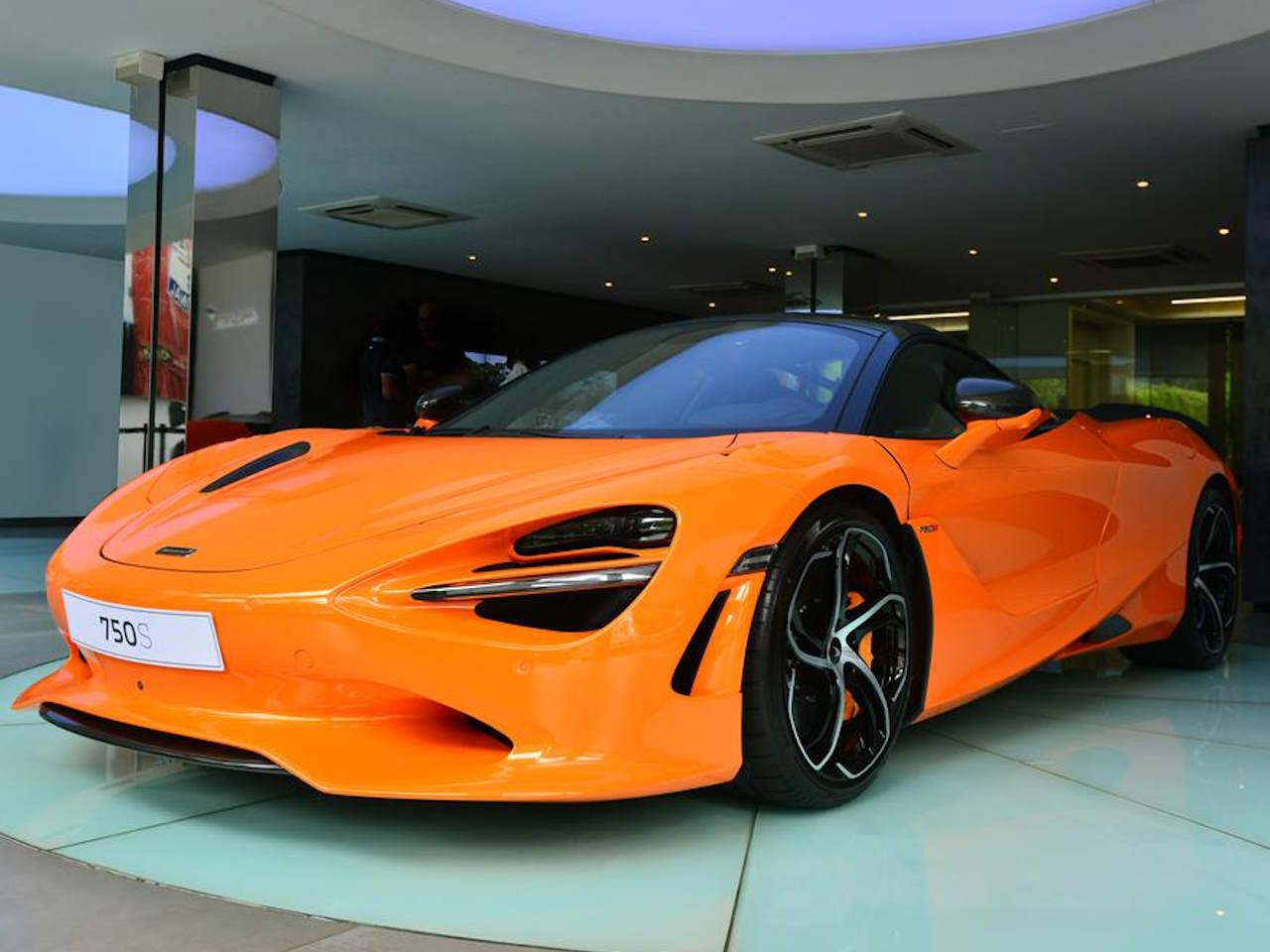 McLaren�750S 2024 - �ngulo frontal