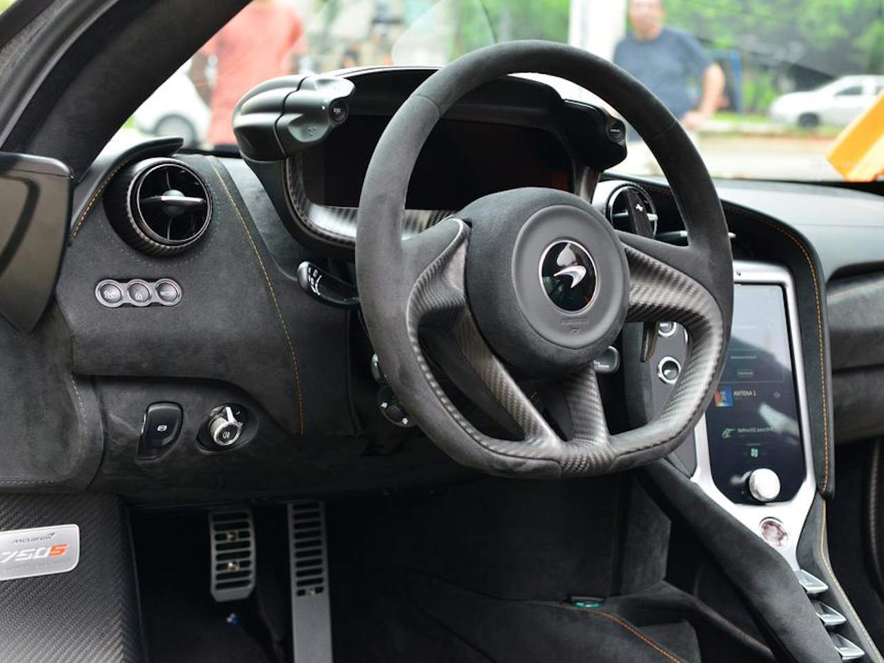McLaren�750S 2024 - volante
