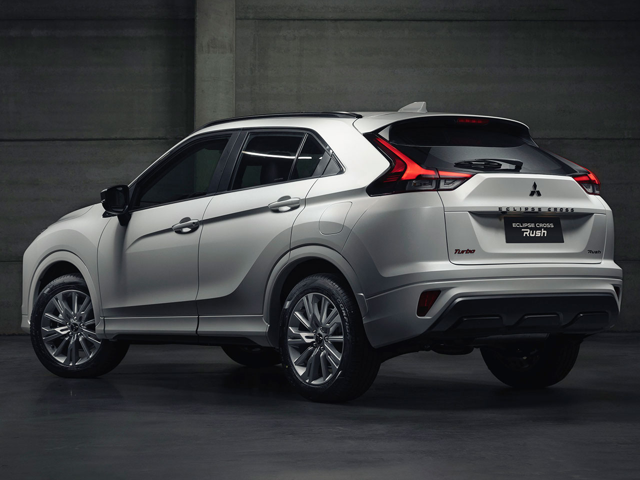 Mitsubishi�Eclipse Cross 2024 - �ngulo traseiro