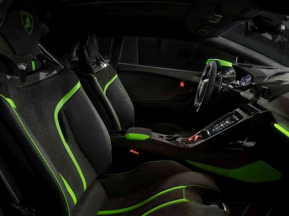 Lamborghini�Huracan 2023 - �ngulo traseiro