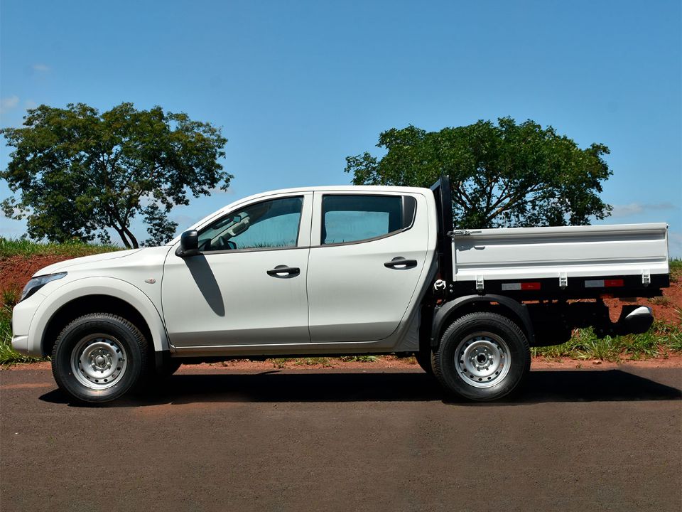 Mitsubishi�L200 Triton 2024 - lateral