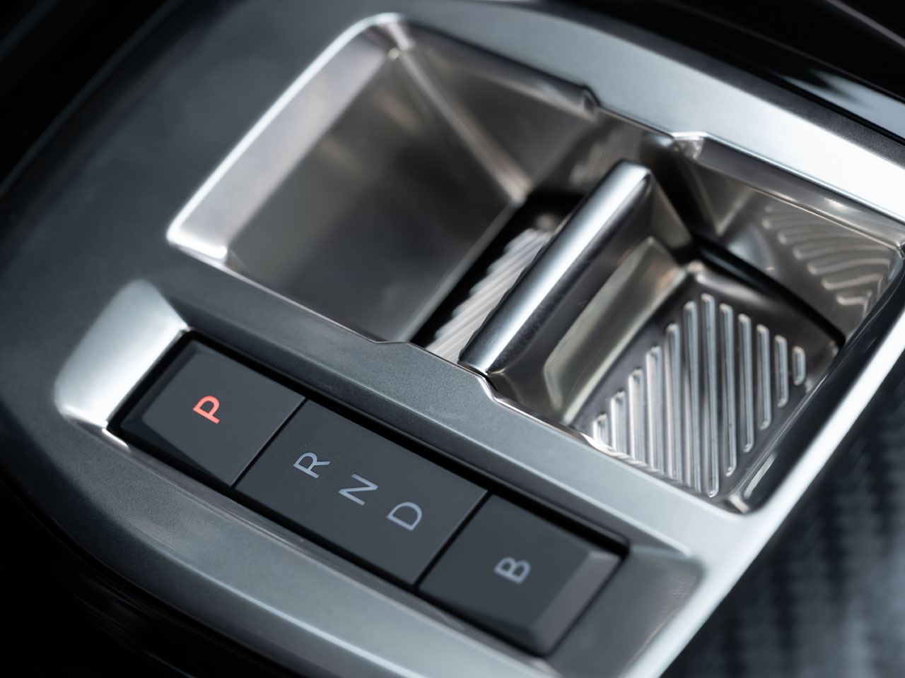 Peugeot�2008 - Foto 20 de 139 - 1600 x 1200 pixels2025 - c�mbio