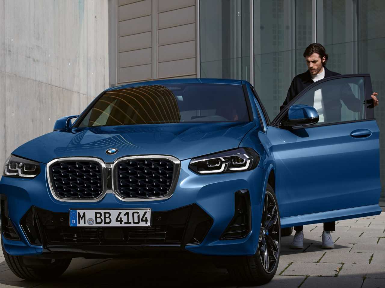 BMW X4 xDrive20i M Sport está disponível em seis opções de cores BMW X4 xDrive20i M Sport está disponível em seis opções de cores